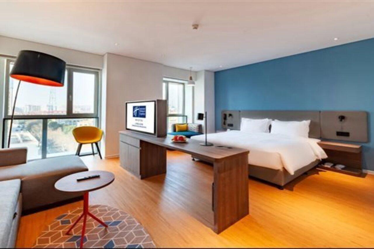 Holiday Inn Express Shanghai Baoyang By Ihg Dış mekan fotoğraf